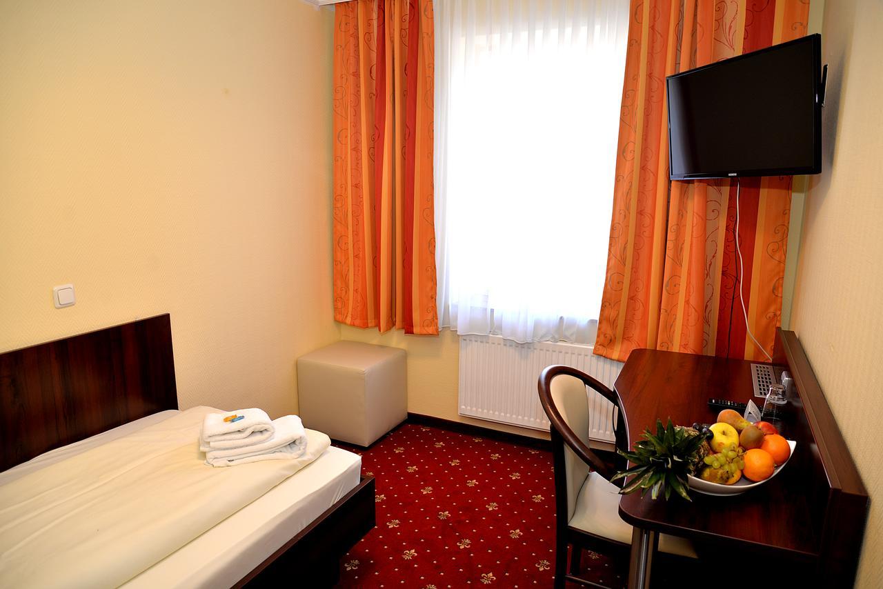 Hotel Neugrabener Hof ฮัมบูร์ก ภายนอก รูปภาพ